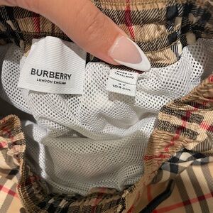 Burberry swim